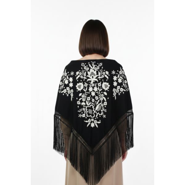 XAILE COM FRANJA BORDADO RICO INDUSTRIAL